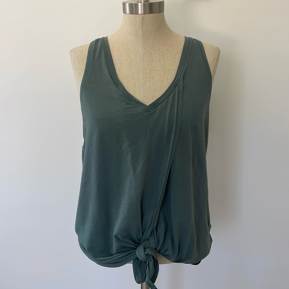Lululemon Front Tie Racerback Tank Top size 6